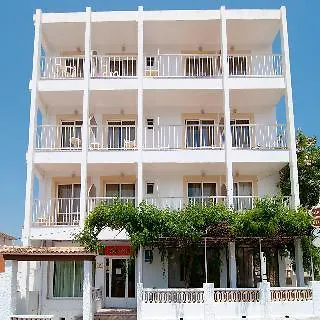 Hostal Montesol Cala Ratjada  Cala Ratjada (Mallorca)